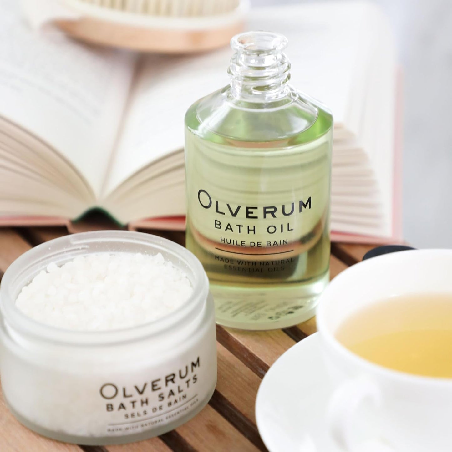 OLVERUM Natural Bath Oil 125 ml, Vegan, Cruelty-Free Revitalization for Your Bath